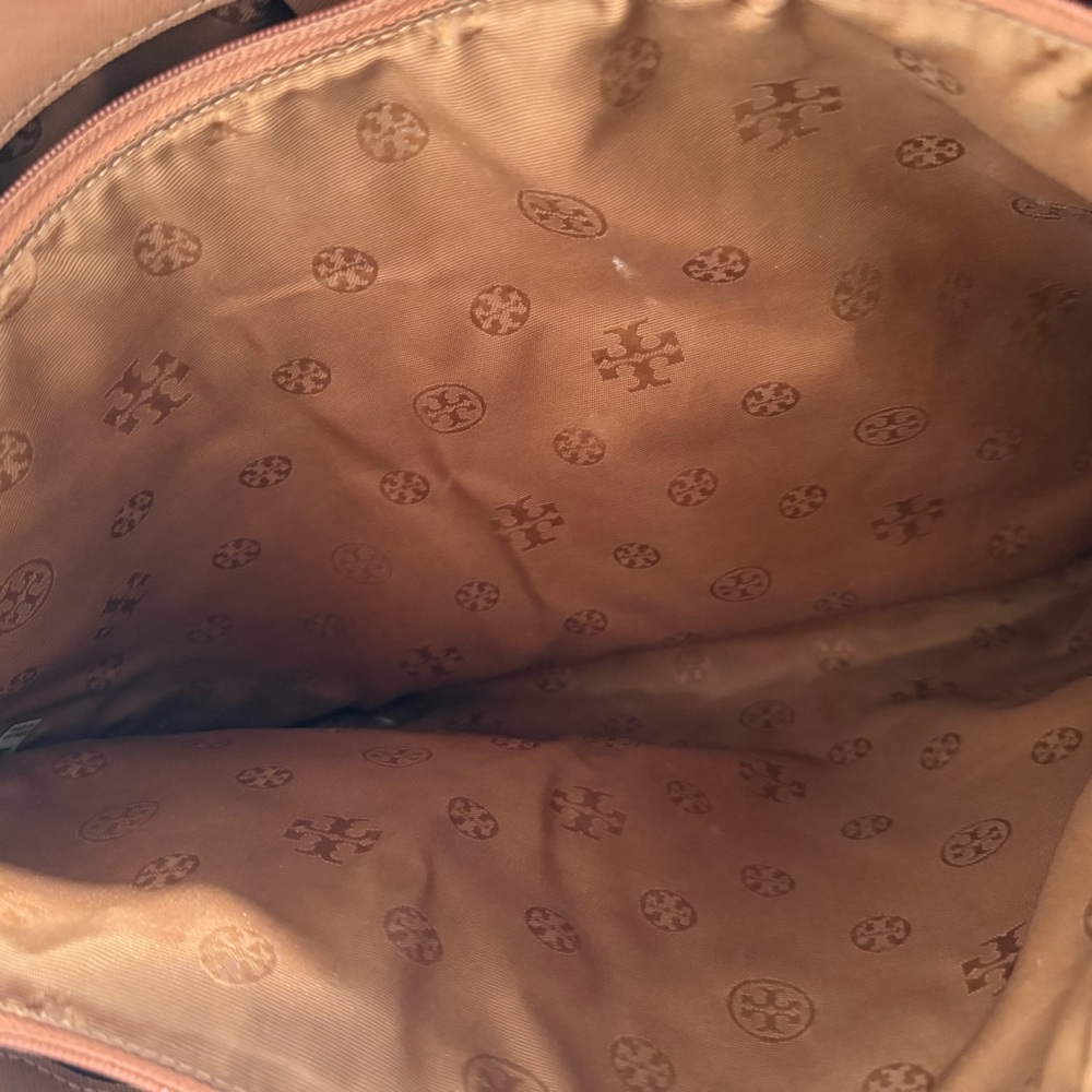 Tory Burch York Tote - Picture 10 of 10